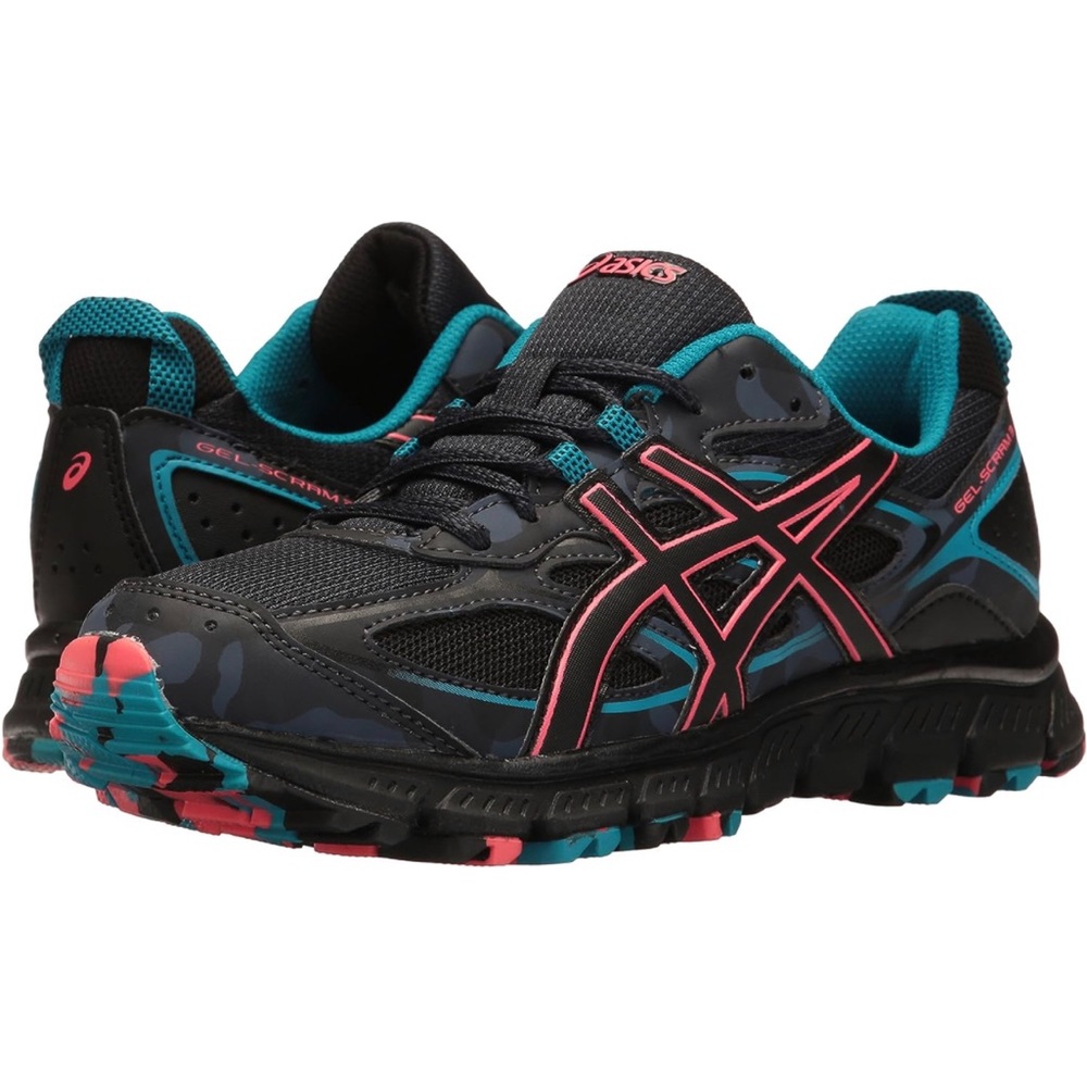 ASICS women’s Gel-Scram 3 Trail Runner sneaker. Size 8m
